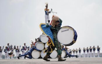 Pj Gubernur Sumsel Agus Fatoni Apresiasi Penampilan Drumband Taruna AAU di Lanud SMH Palembang
