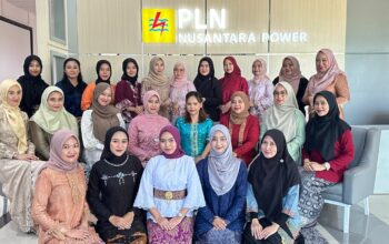 Lestarikan Budaya dengan Bangga Berkebaya, Srikandi PLN Nusantara Power UP Sebalang Rayakan Hari Kebaya Nasional