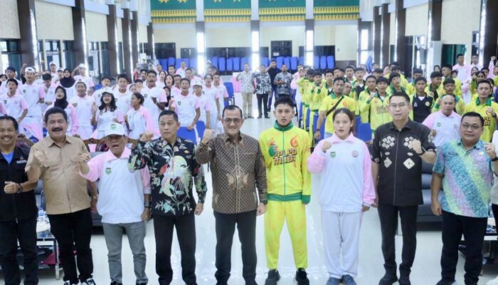 Sekda Edward Candra Lepas Kontingen Pra-POPNAS Sumsel 2024 ke Solo