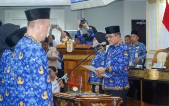 Sekda Sumsel Edward Candra Kukuhkan PAW Dewan Pengurus Korpri Kota Palembang