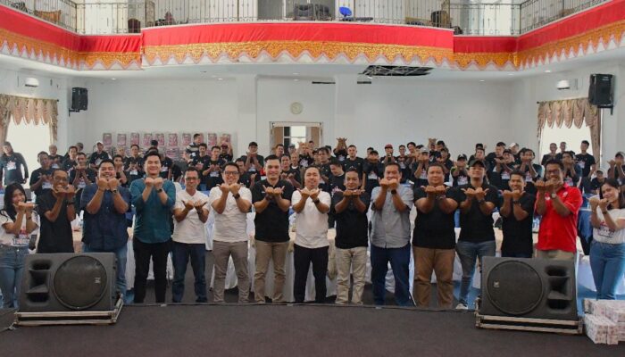 100 Tukang dan Pemilik Toko Bangunan Pasbar Ikuti Pelatihan Aplikasi Produk PT Semen Padang