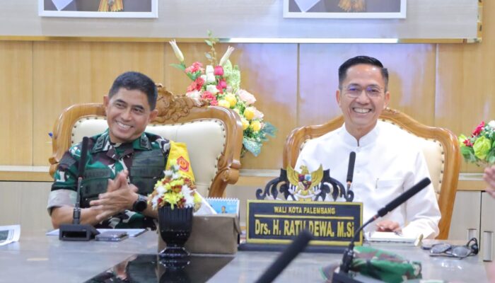 Aster Panglima TNI Bersama Ratu Dewa Sinergikan Program TMMD dan Pemkot Palembang