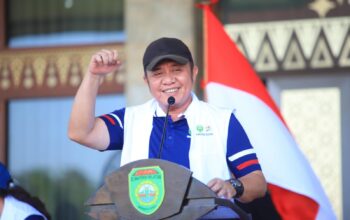 Lepas 810 Kontingen FORNAS VIII ke NTB, Herman Deru Optimis Sumsel Tembus Tiga Besar