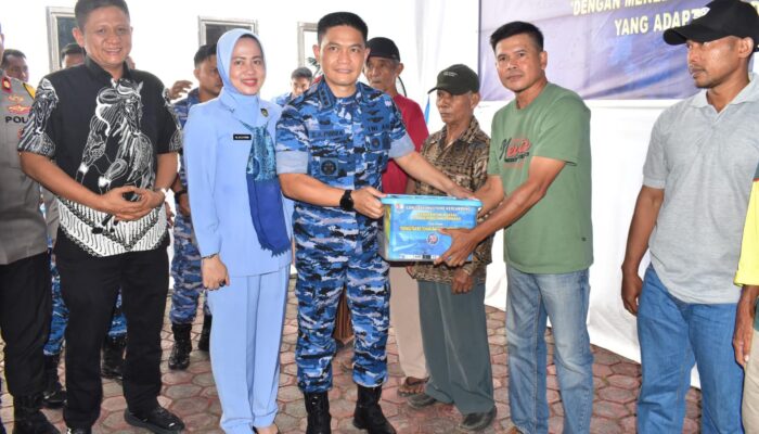 1.000 Sembako dan Layanan Kesehatan Gratis Warnai Bakti Sosial TNI AU di OKU Timur