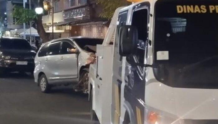 Hindari Hewan Melintas, Rush Hitam di Seruduk Avanza di Depan IP Palembang