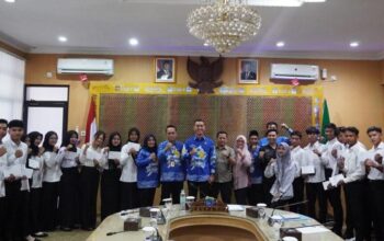 Pemkab OKI Kembali Salurkan Beasiswa Pendidikan bagi Anak Petani Sawit