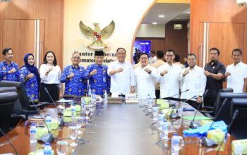 HIPMI Syariah Sumsel Tunjuk Cik Ujang Sebagai Ketua Pembina, Dorong Ekonomi Halal Jadi Motor Baru
