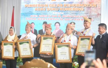 Lima Tokoh Nasional Sandang Gelar Adat Komering di OKU Timur