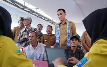 Pemkab OKI Mudahkan Urus KTP, KK, dan BPJS di Wilayah Pesisir
