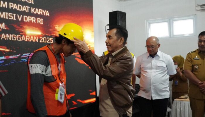 Ishak Mekki Dorong Pekerja Konstruksi OKI Naik Kelas Lewat Sertifikasi SKK