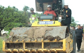 Jalan Desa Srikaton Segera Mulus, Bupati Askolani Tinjau Langsung Progres Pembangunan