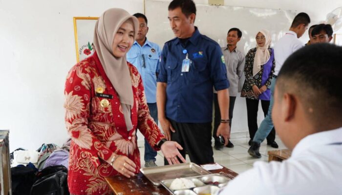Wawako Pagar Alam Dorong Kesadaran Gizi dan Lingkungan Lewat Program MBG