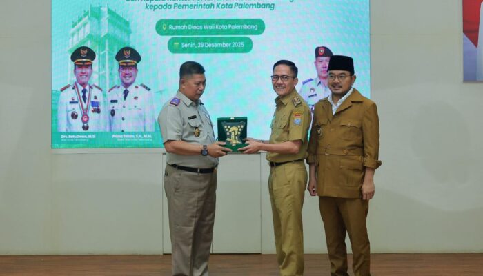 Pemkot Palembang Terima 30 Sertifikat Elektronik Aset Daerah dari BPN