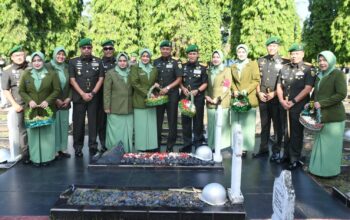 HUT ke-80 Kodam II/Sriwijaya, Prajurit Kenang Jasa Pahlawan di TMP Siguntang