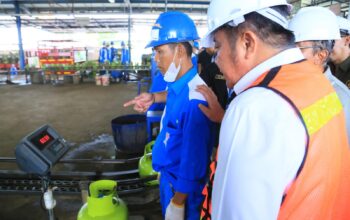 Kasus “Suntik” LPG Subsidi Terbongkar, Gubernur Sumsel Turun Cek Pengisian di SPPBE