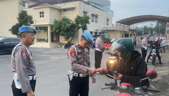 Penegakan Disiplin Internal, Propam Polda Sumsel Sisir Personel dan Kendaraan