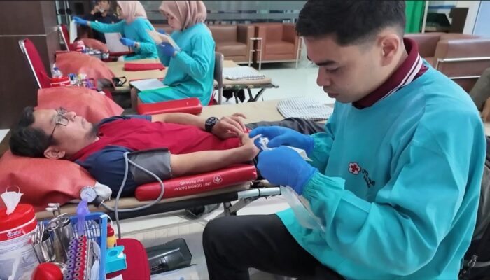 PLN Indonesia Power UBP Teluk Sirih Perkuat Kepedulian Sosial melalui Donor Darah di Bulan K3 Nasional 2026