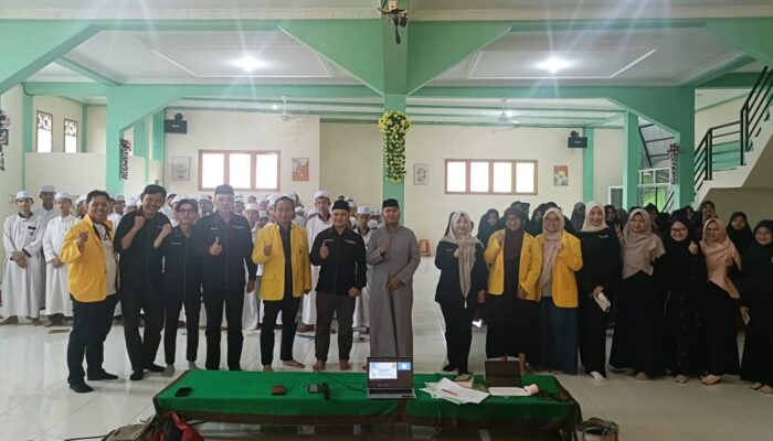 Cegah Narkoba dan Bullying, Santri di Palembang Diberi Penyuluhan Hukum