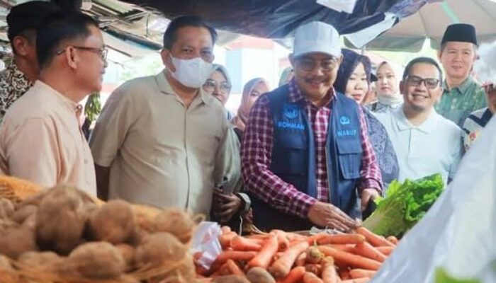 Wabup Muba Sidak Pasar Randik, Pastikan Harga Sembako Stabil Selama Ramadan