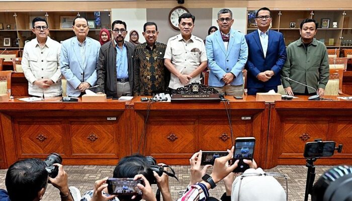 Komisi III Desak Polri Usut Tuntas Kasus Penyiraman Air Keras terhadap Aktivis HAM