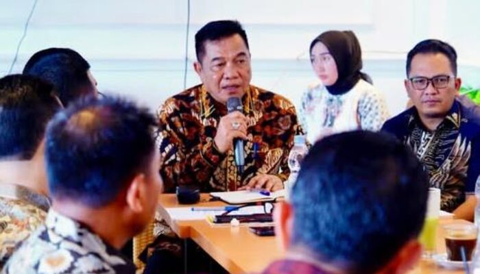 Bupati Toha Tohet Minta Camat Lebih Responsif, Bukan Sekadar Menunggu Laporan