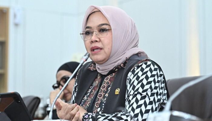 Hak Konsumen Harus Dilindungi, DPR Desak PLN Ganti Rugi Dampak Blackout Sumatera