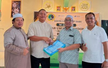 53 Santri Baru Resmi Diserahkan ke Ponpes Nurul Qomar Palembang