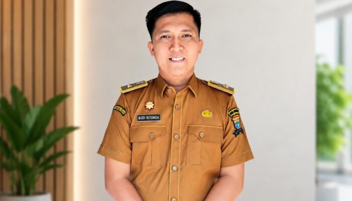 Dari Administrative Support Menjadi Frontline Governance Actor: Reformasi Birokrasi Pengadministrasi di Era Smart Governance