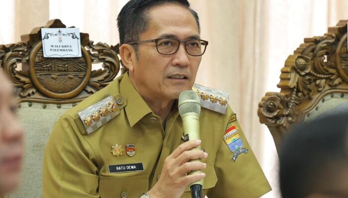 Palembang Tak Hanya Melawan Karhutla, Kekurangan Air Bersih Ikut Mengancam