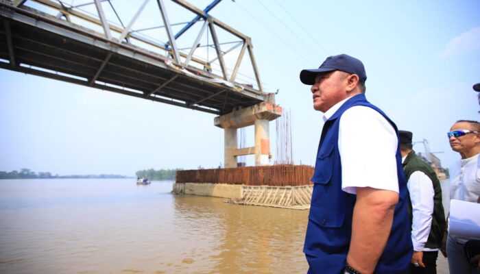 Jembatan P6 Lalan Kembali Molor, Herman Deru: ‘Ayo Kita Pakai Hati’