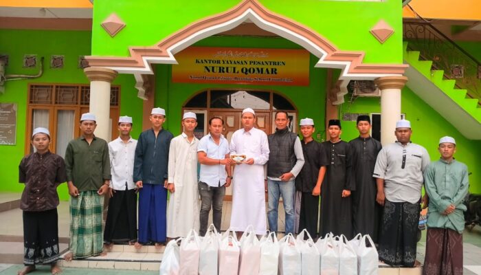 Doa dan Kepedulian, Keluarga Kombes Pol Bambang Irawan Berbagi di Ponpes Nurul Qomar